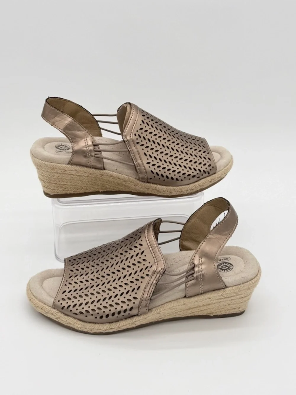 Earth Spirit Gelron Cushion Womens 8.5 Bronze Metallic Wedge Sandals WMES29ER035